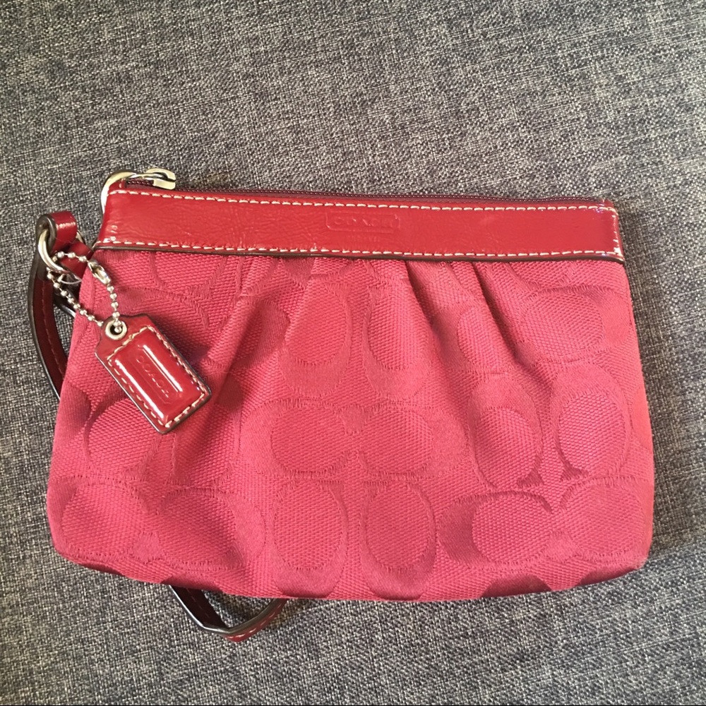 EUC Authentic Coach Wristlet - Maroon
